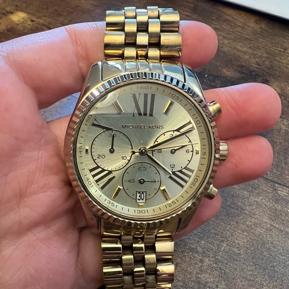 Michael Kors Gold Watch - Picture 3 of 6